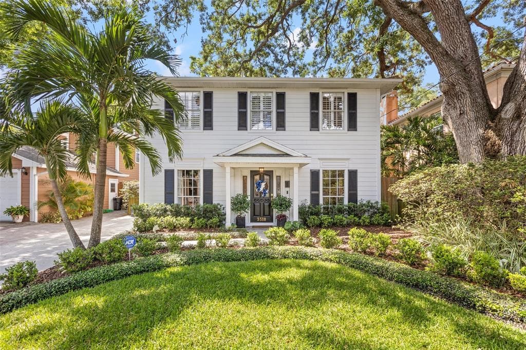 3318 W BARCELONA STREET TAMPA, FL 33629