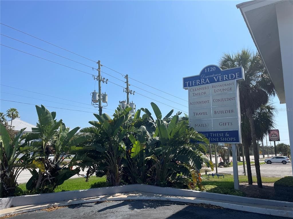 1120 PINELLAS BAYWAY S UNIT 212 TIERRA VERDE, FL 33715
