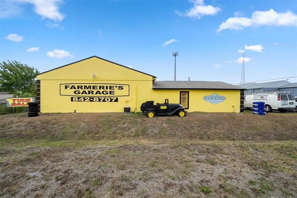 6241 RIDGE ROAD PORT RICHEY, FL 34668