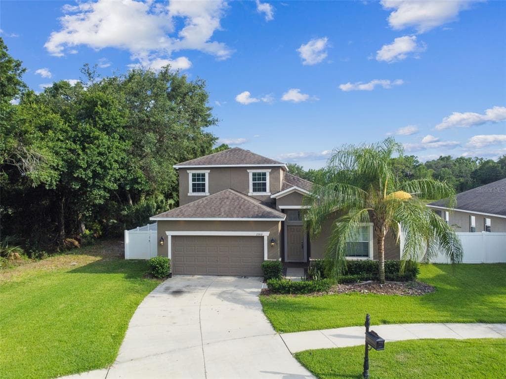 2302 DAKOTA ROCK DRIVE