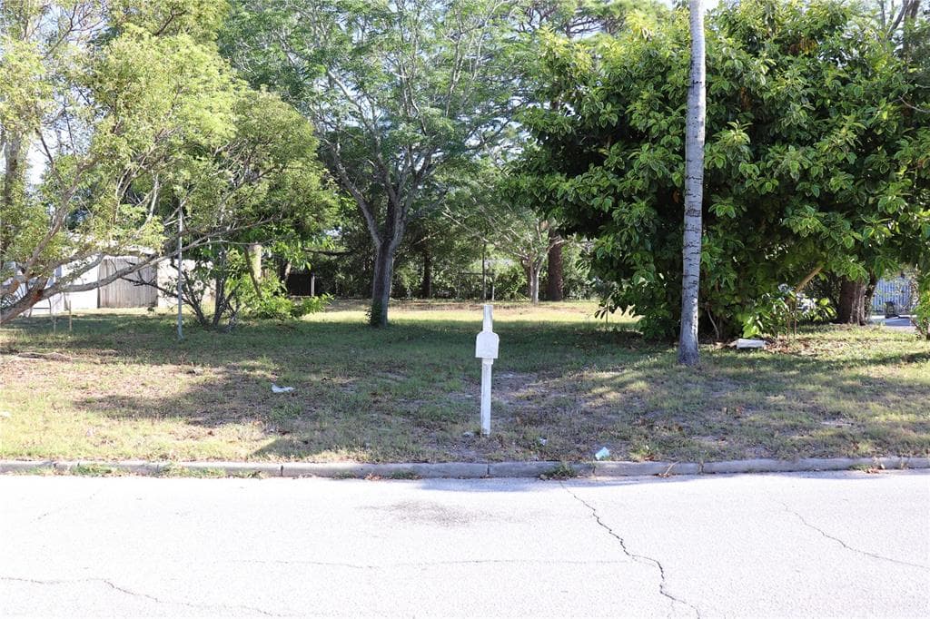 6403 MONTANA AVENUE NEW PORT RICHEY, FL 34653