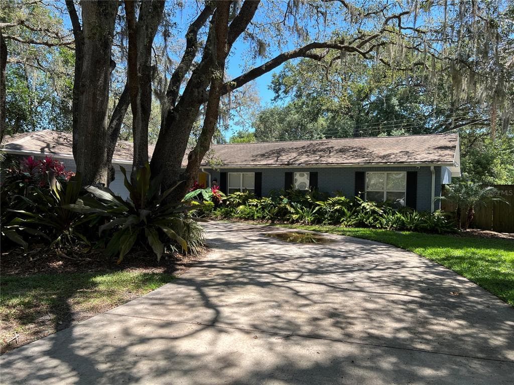 2311 GREEN LAWN STREET