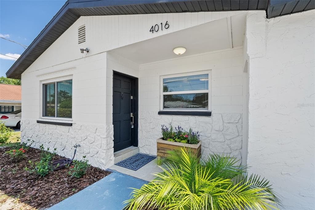 4016 W LA SALLE STREET TAMPA, FL 33607