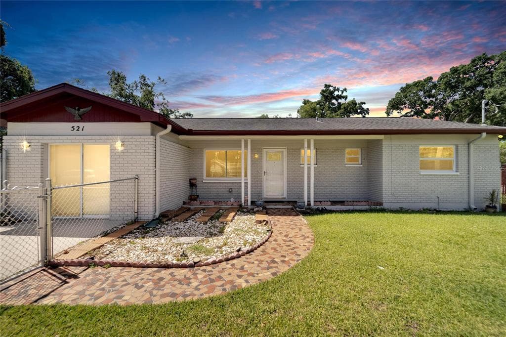 521 E LUMSDEN ROAD BRANDON, FL 33511