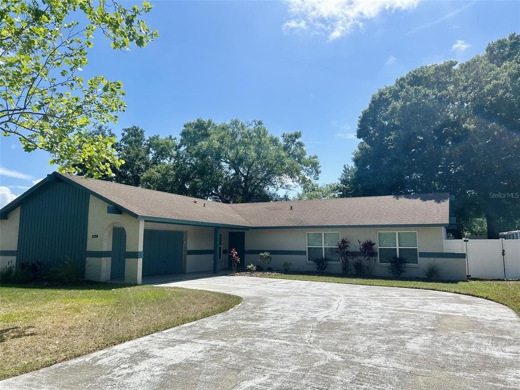 612 HILLPINE WAY BRANDON, FL 33510