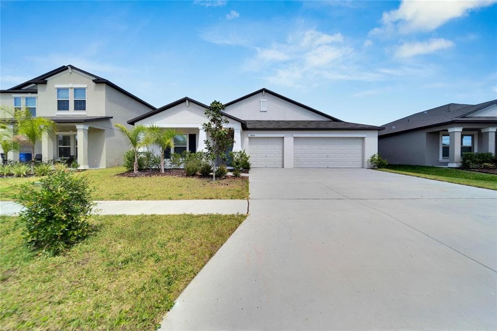 16674 CARLTON POND STREET WIMAUMA, FL 33598