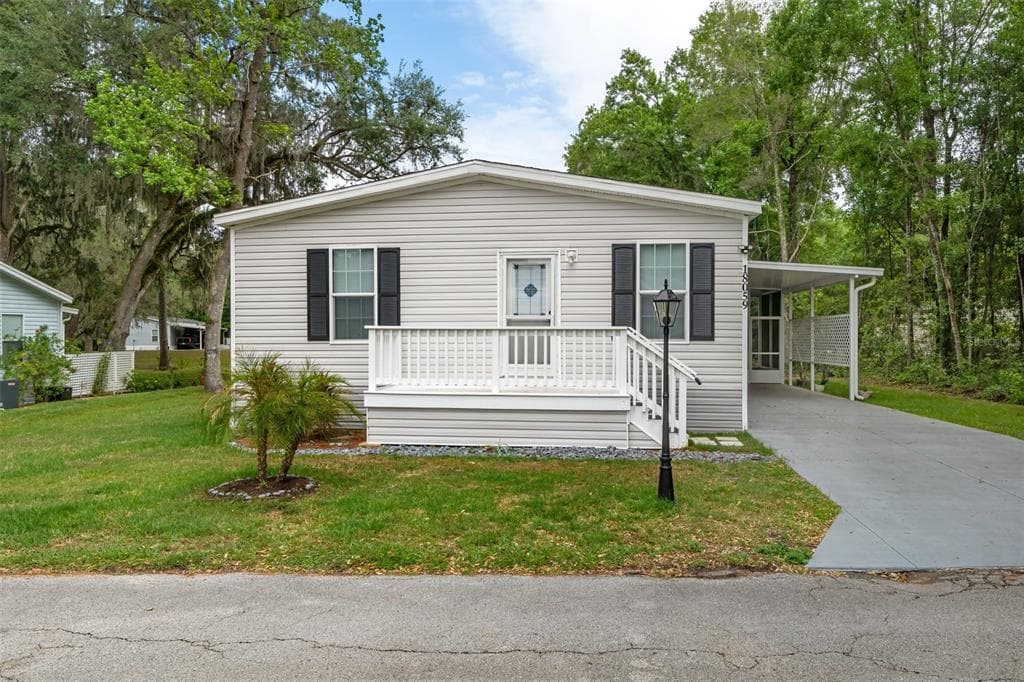 18059 CARROLWOOD DRIVE BROOKSVILLE, FL 34604