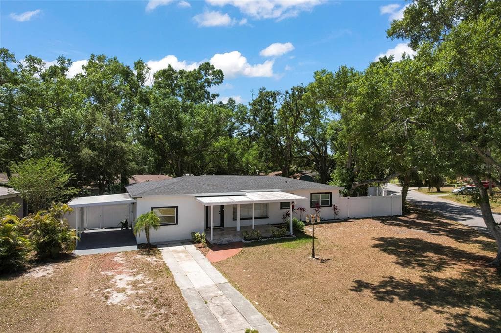 1710 W ERNA DRIVE TAMPA, FL 33603