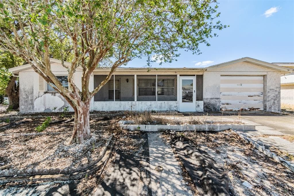 7618 SUE ELLEN DRIVE PORT RICHEY, FL 34668