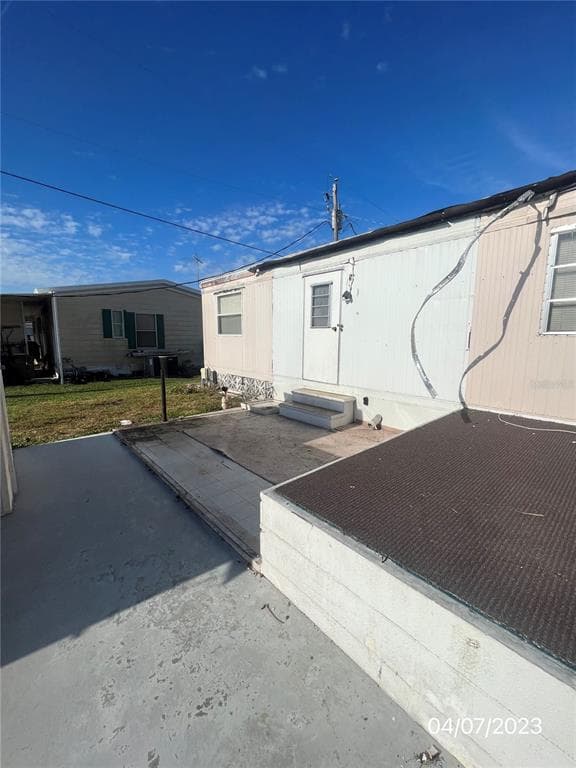 202 48TH AVENUE DRIVE W BRADENTON, FL 34207