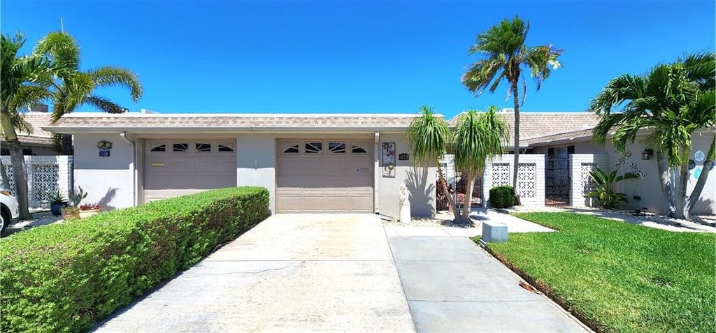 451 BOCA CIEGA POINT BOULEVARD N