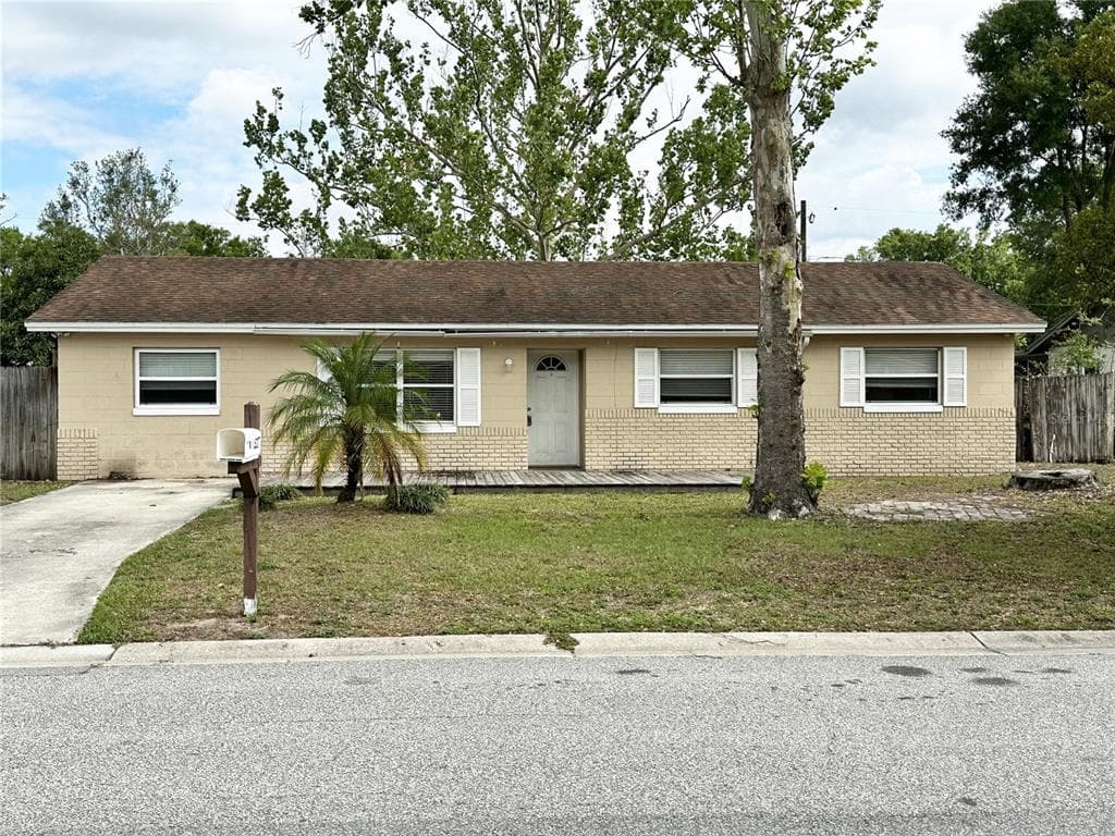 1527 ORMOND AVENUE APOPKA, FL 32703