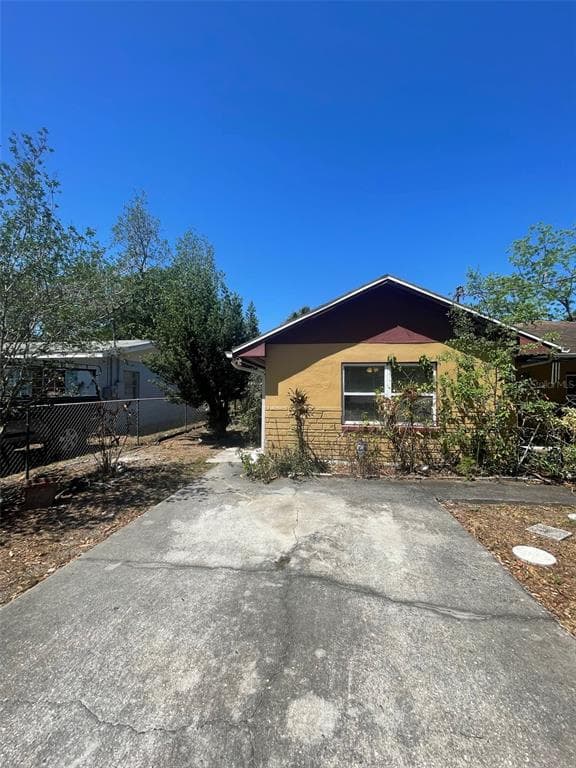 10014 N JASMINE AVENUE UNIT A TAMPA, FL 33612