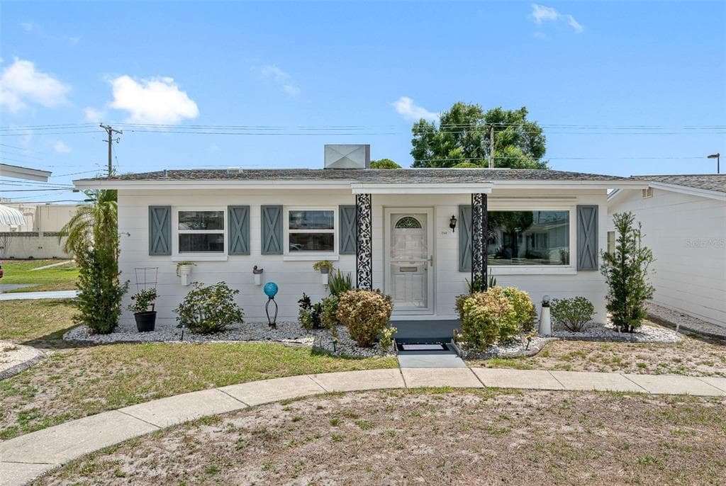 1568 COUNCIL DRIVE SUN CITY CENTER, FL 33573