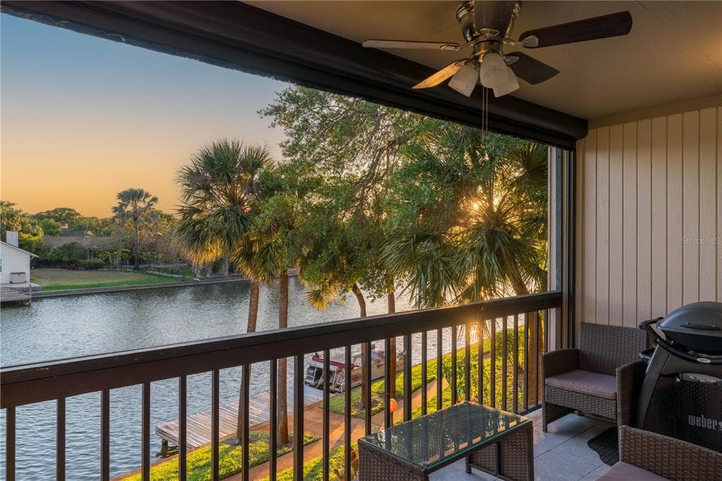 6325 NEWTOWN CIRCLE UNIT 25B5 TAMPA, FL 33615