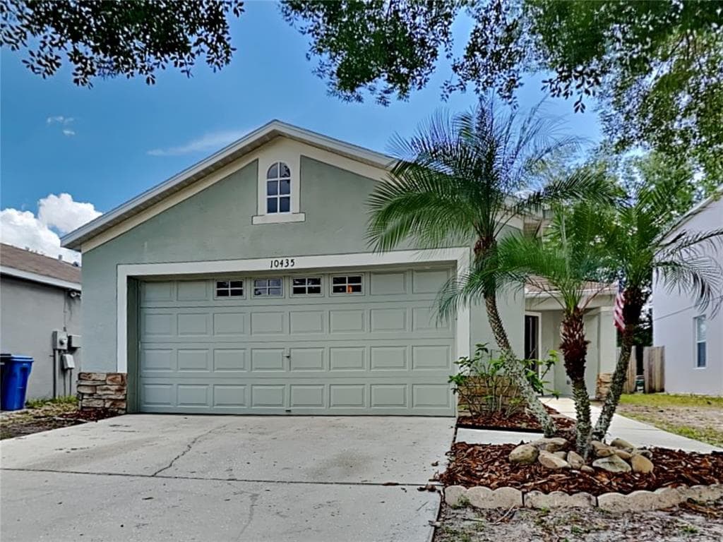 10435 BLACKMORE DRIVE TAMPA, FL 33647