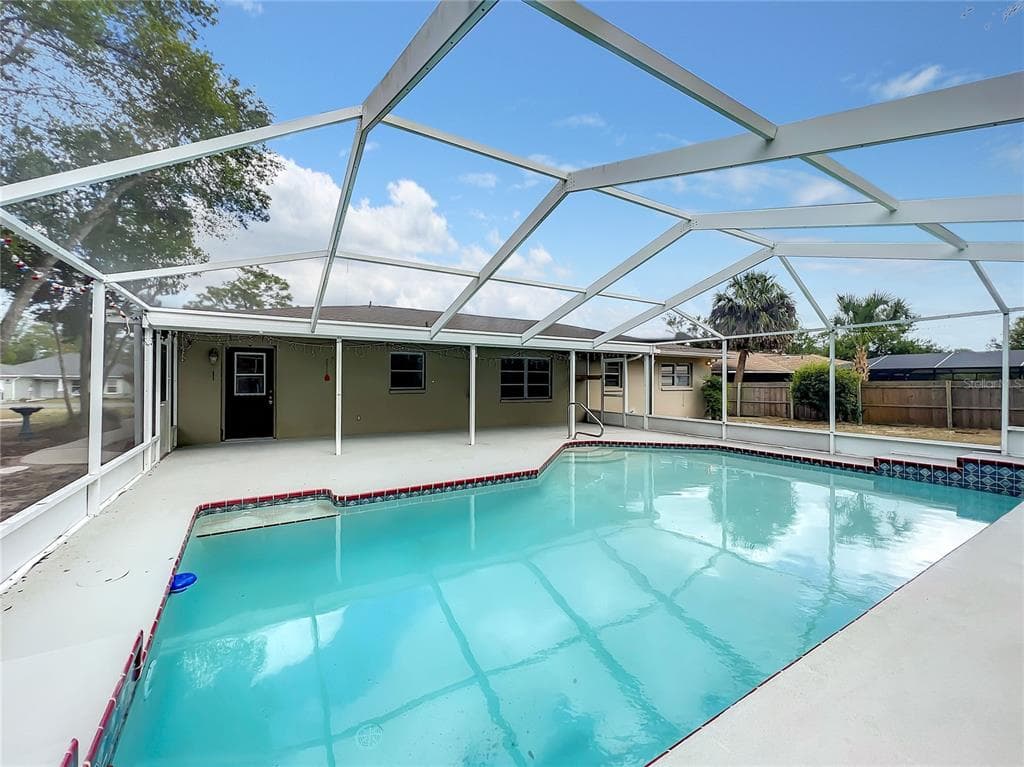 986 N LYLE AVENUE CRYSTAL RIVER, FL 34429