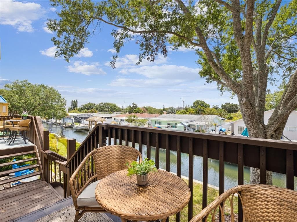 433 S PAULA DRIVE UNIT 19 DUNEDIN, FL 34698