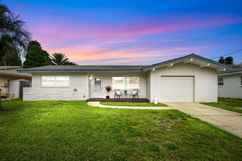 632 SHORE DRIVE LARGO, FL 33771