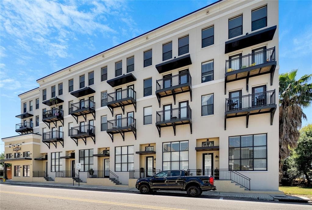 1621 E 4TH AVENUE UNIT 203 TAMPA, FL 33605