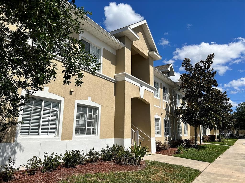 6011 SKYDALE WAY UNIT 101 RIVERVIEW, FL 33578