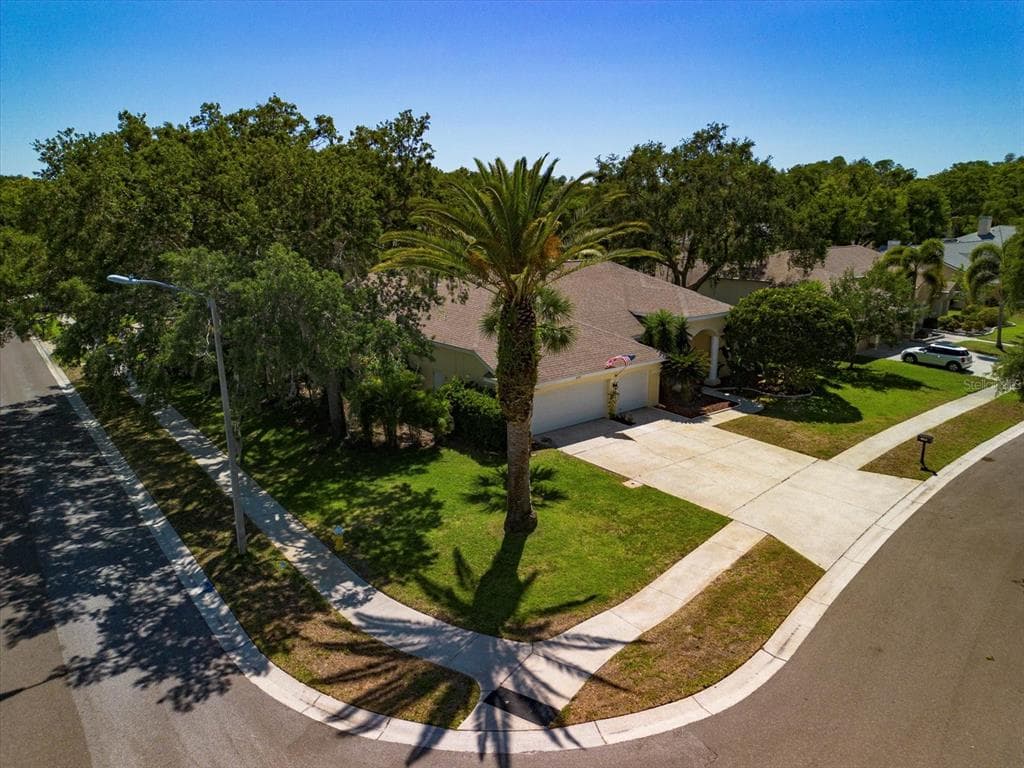 4613 BARDSDALE DRIVE