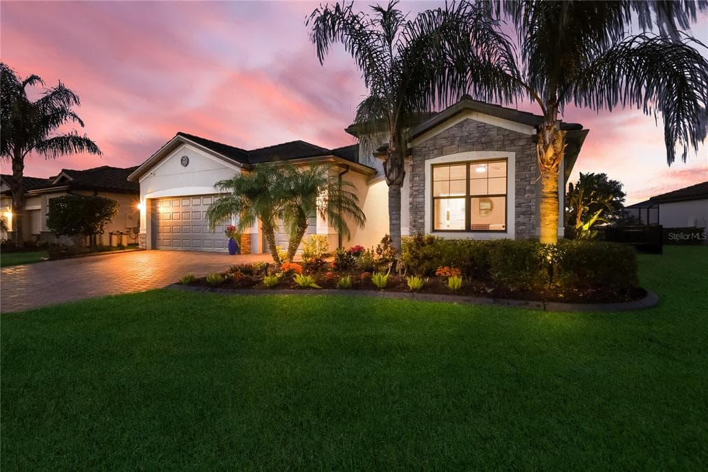 11331 AUTUMN LEAF WAY WAY BRADENTON, FL 34212