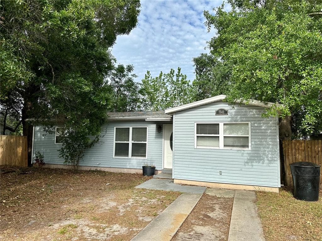 7541 ORPINE DRIVE N ST PETERSBURG, FL 33702