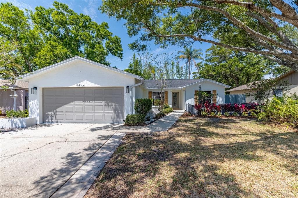 8459 121ST PLACE LARGO, FL 33773