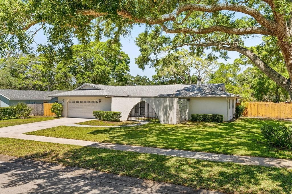 1220 16TH COURT SW LARGO, FL 33770