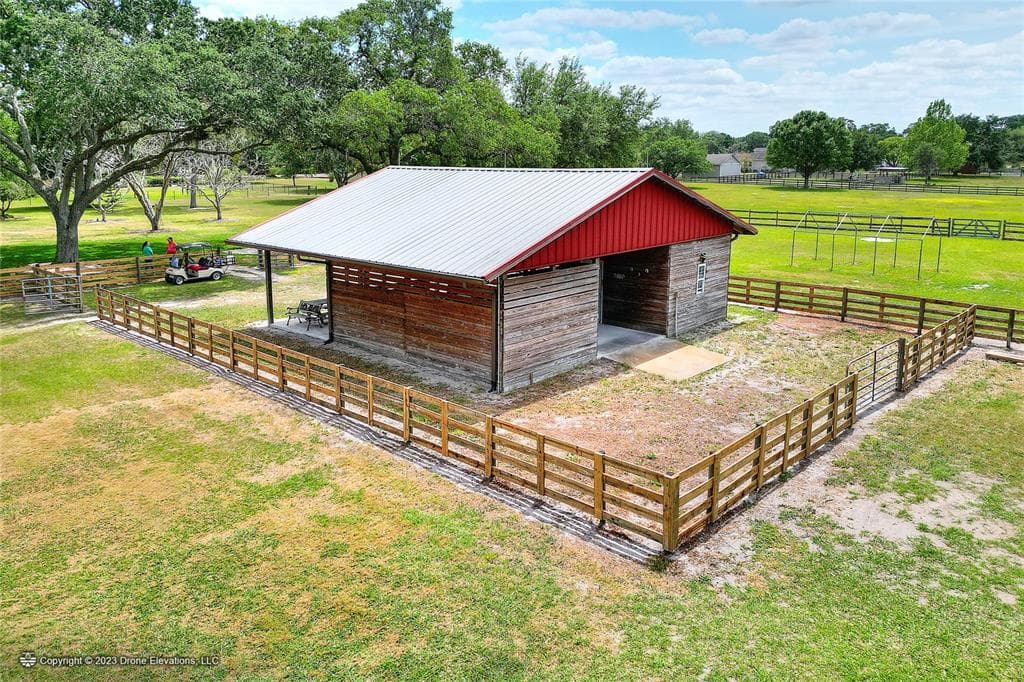 18803 DORMAN ROAD LITHIA, FL 33547