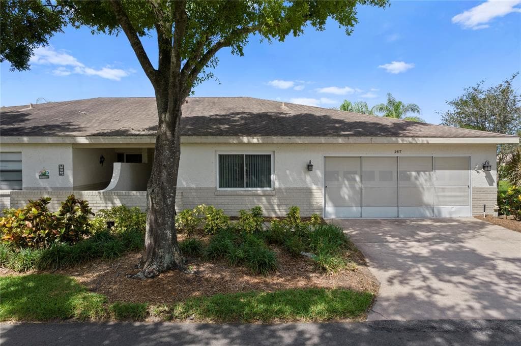 2517 LANCASTER DRIVE SUN CITY CENTER, FL 33573