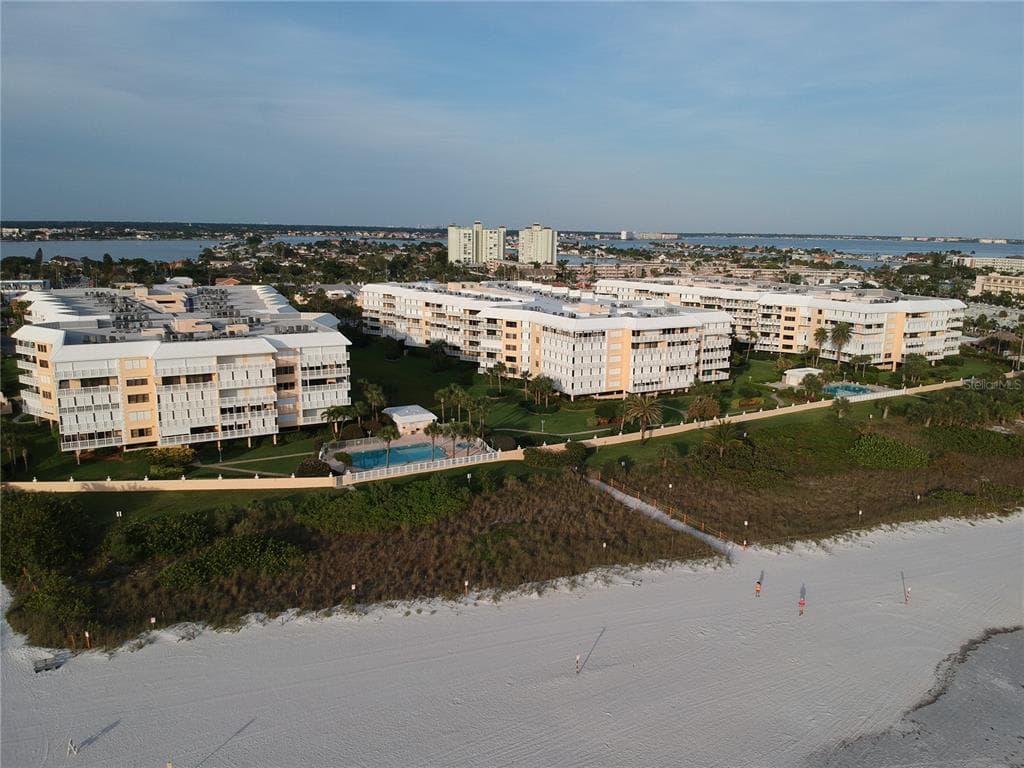 6650 SUNSET WAY UNIT 515 ST PETE BEACH, FL 33706