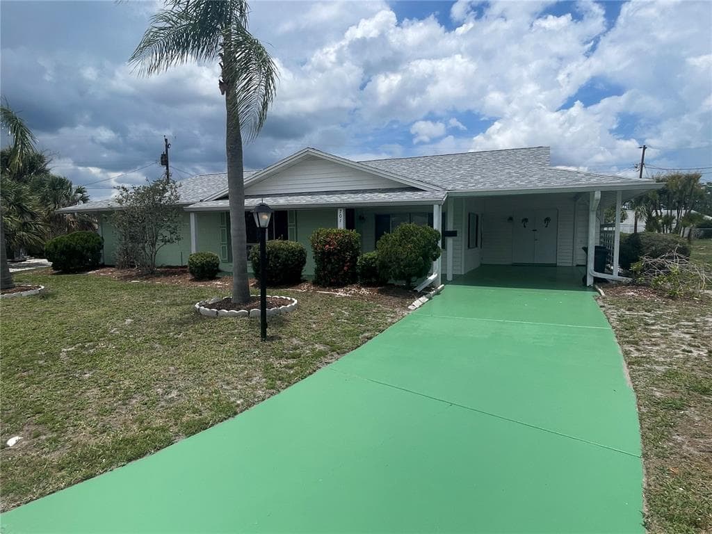 701 CYPRESS PLACE SUN CITY CENTER, FL 33573