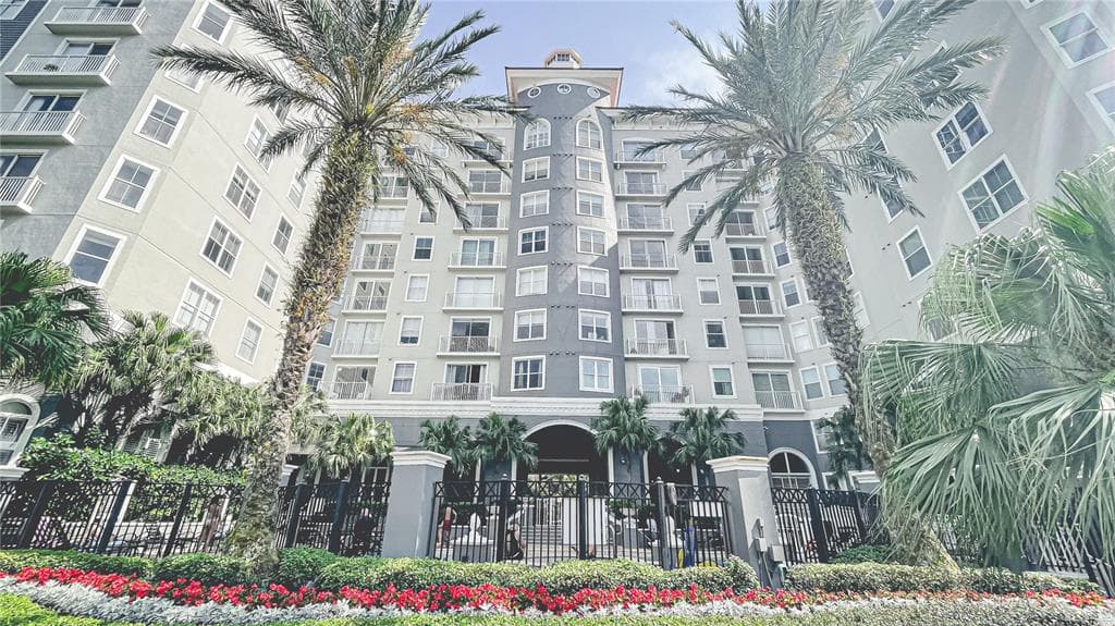 700 S HARBOUR ISLAND BOULEVARD UNIT 202 TAMPA, FL 33602