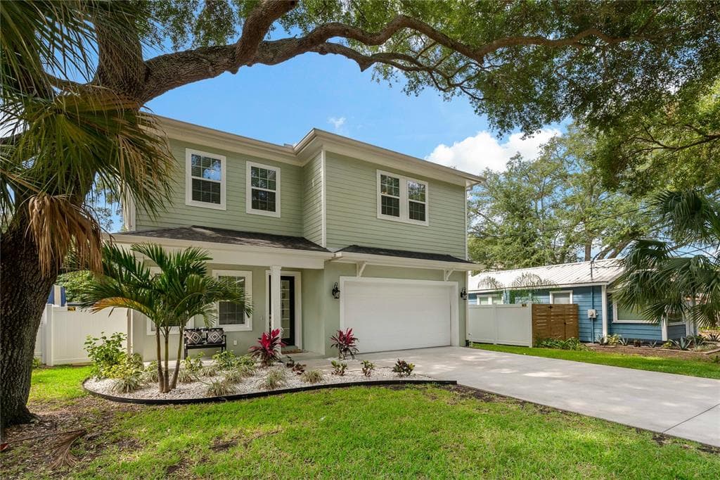 3210 W PRICE AVENUE TAMPA, FL 33611