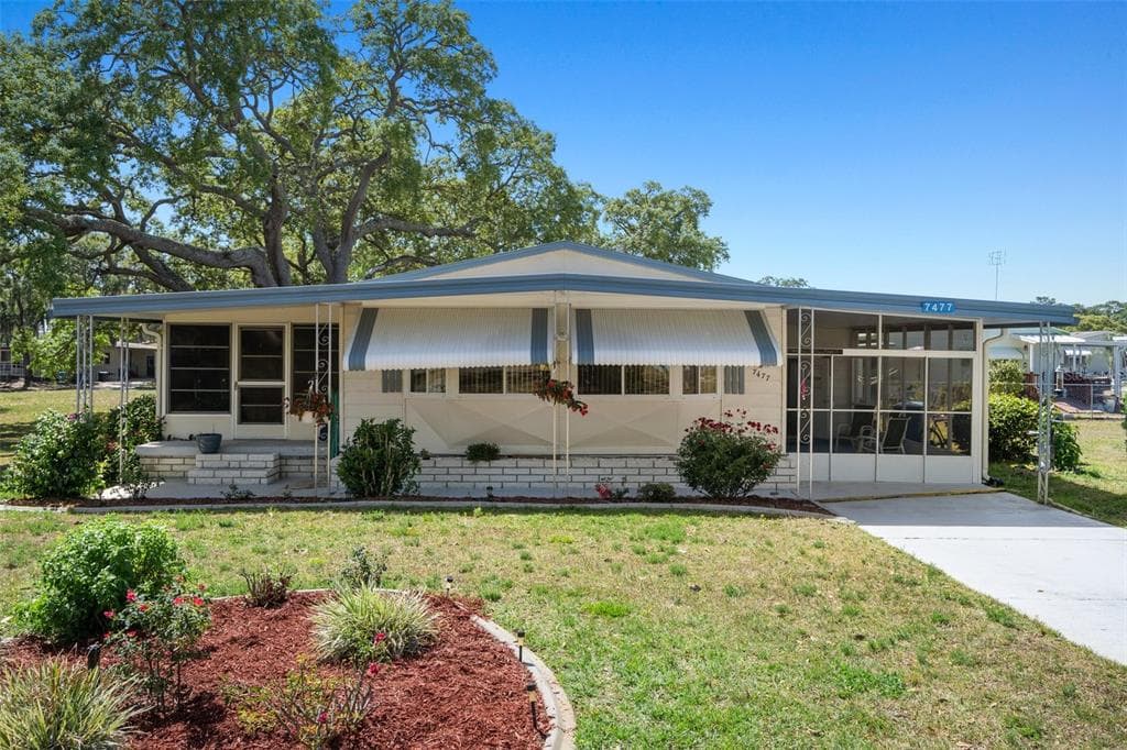 7477 HIGHPOINT BOULEVARD BROOKSVILLE, FL 34613