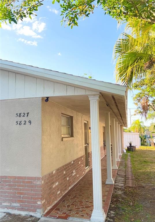 5829 ELM STREET NEW PORT RICHEY, FL 34652