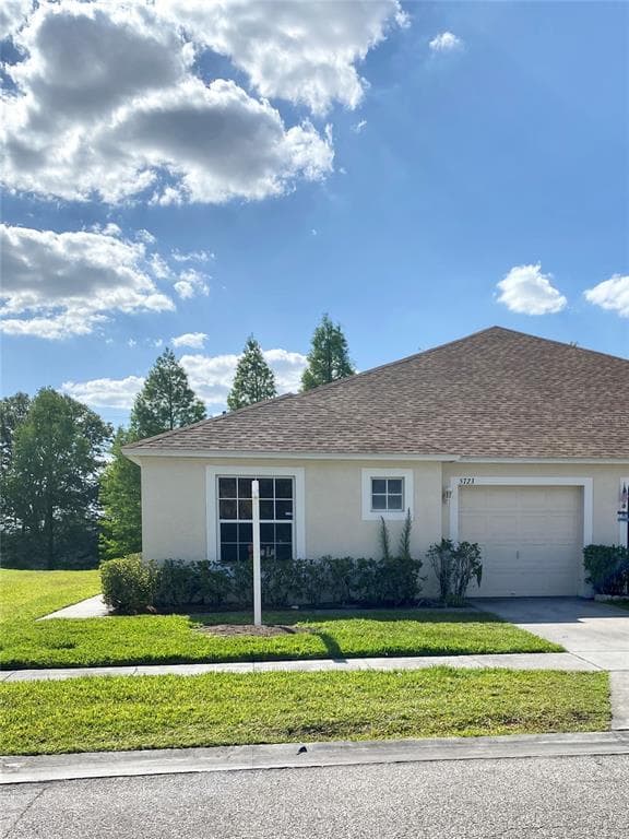 5723 AUTUMN SHIRE DR ZEPHYRHILLS, FL 33541