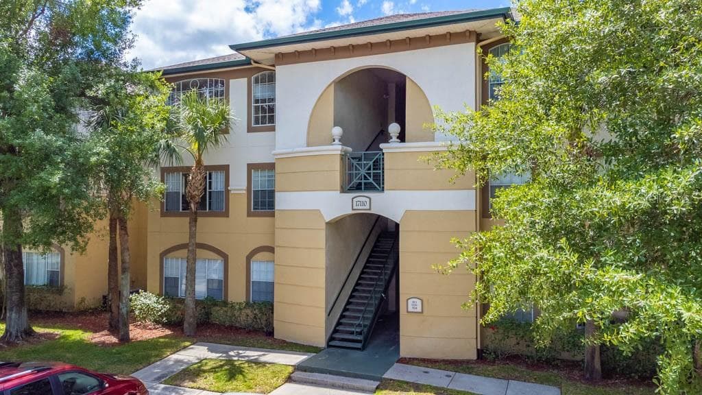 17110 CARRINGTON PARK DRIVE UNIT 820 TAMPA, FL 33647