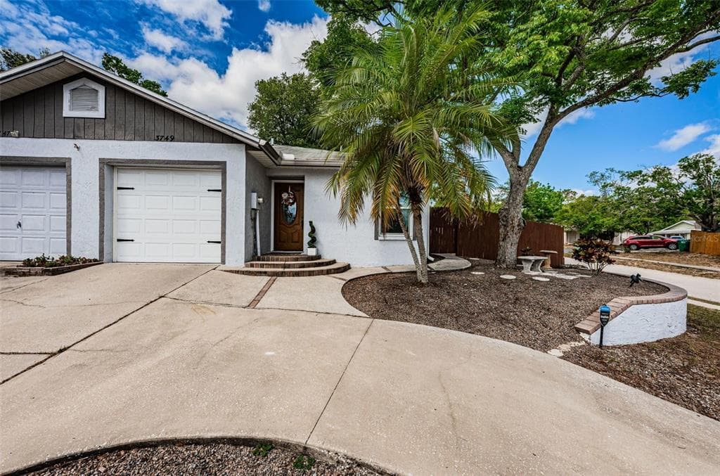 3749 APPLETON COURT PALM HARBOR, FL 34684