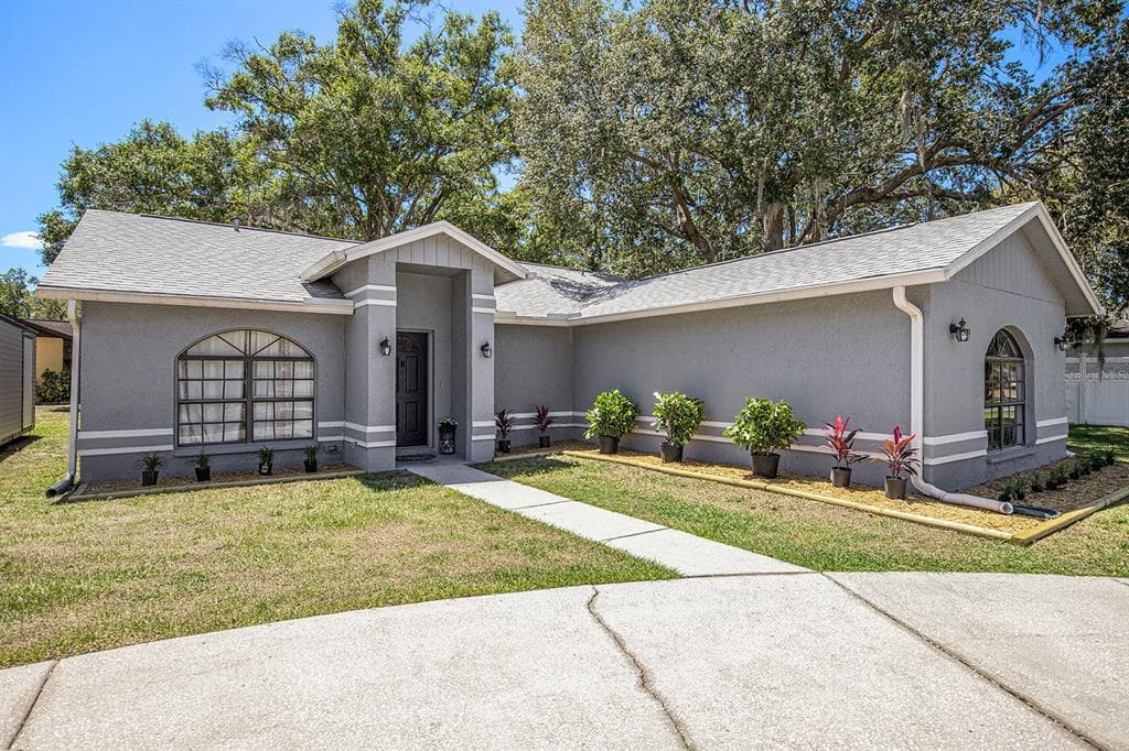 2705 KRISTI COURT LAND O LAKES, FL 34639