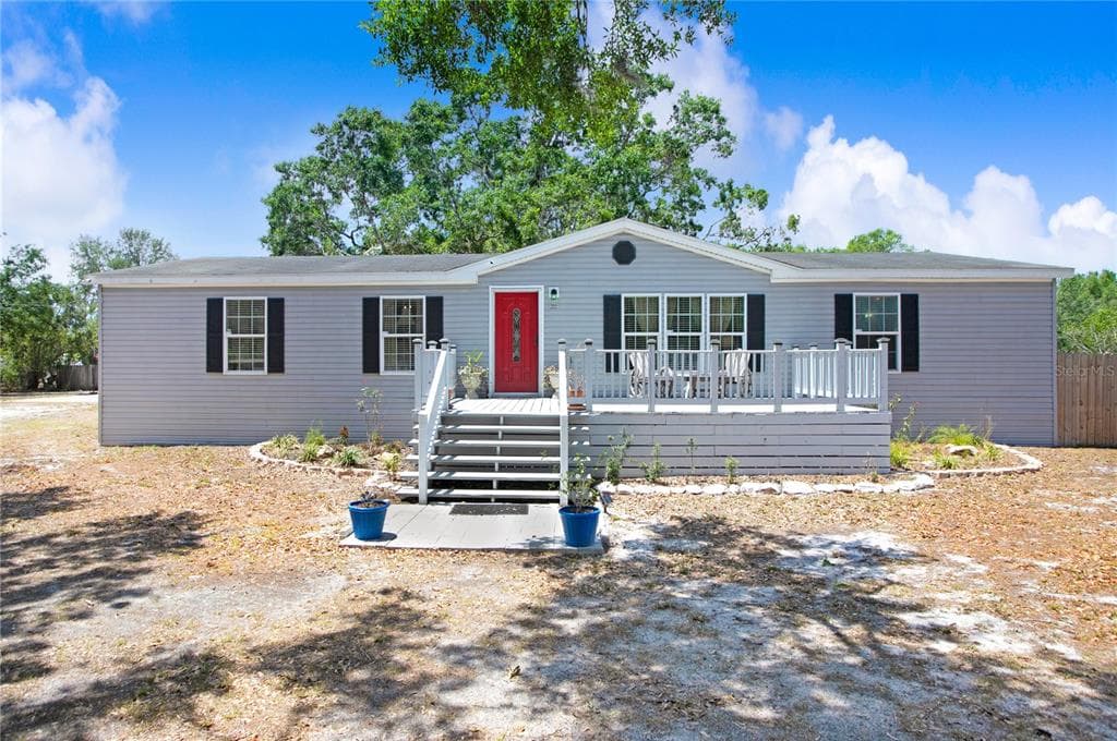 2221 W LAKE DRIVE WIMAUMA, FL 33598