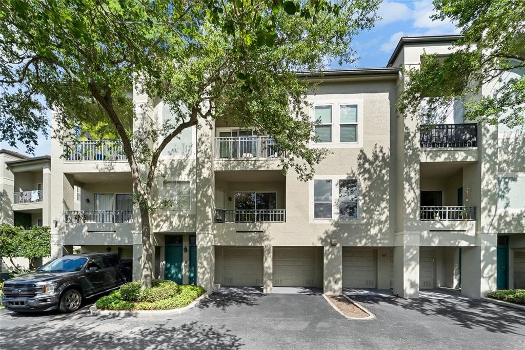 709 MAINSAIL DRIVE UNIT 709 TAMPA, FL 33602