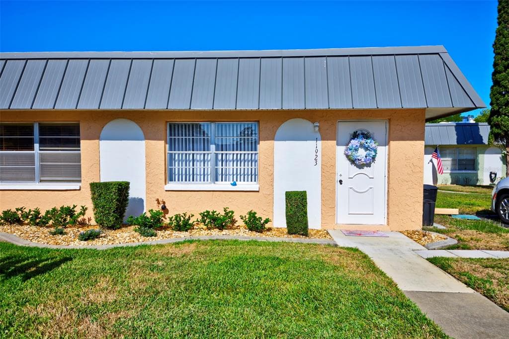 11923 BOYNTON LANE UNIT 11923 NEW PORT RICHEY, FL 34654