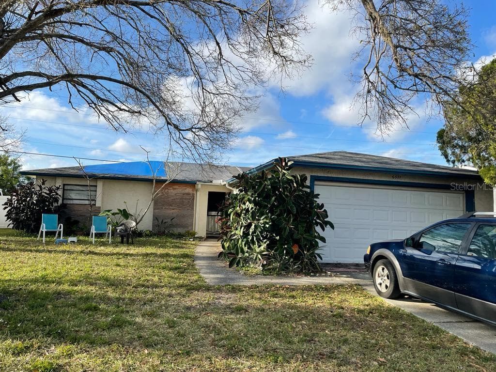 6371 ELMHURST DRIVE PINELLAS PARK, FL 33782