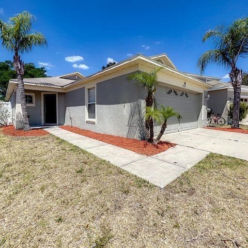8105 CANTERBURY LAKE BOULEVARD TAMPA, FL 33619