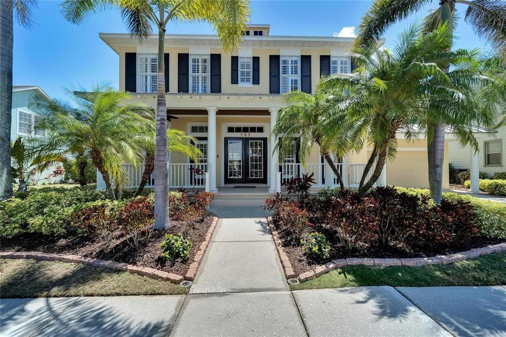 409 ISLEBAY DRIVE APOLLO BEACH, FL 33572