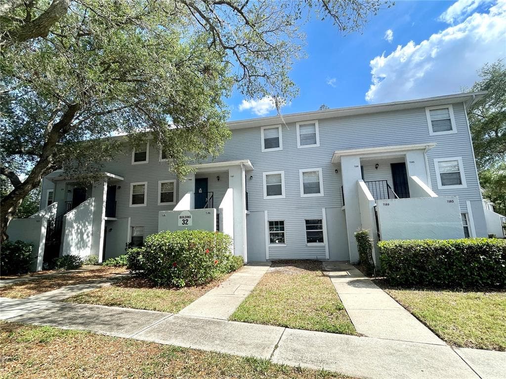 7187 E BANK DRIVE UNIT 204 TAMPA, FL 33617
