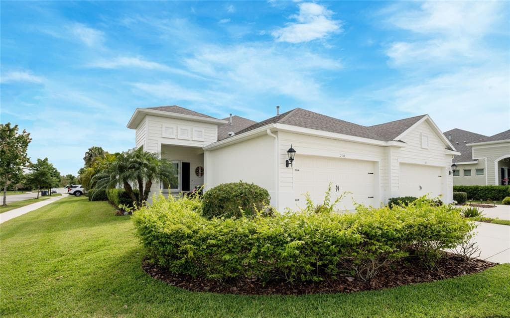 7339 PARKSHORE DRIVE APOLLO BEACH, FL 33572